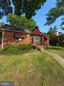 5818 Black Hawk Dr
