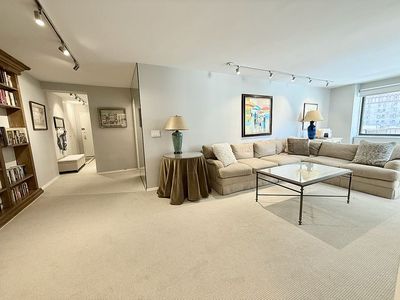 10 W 66th St APT 11F