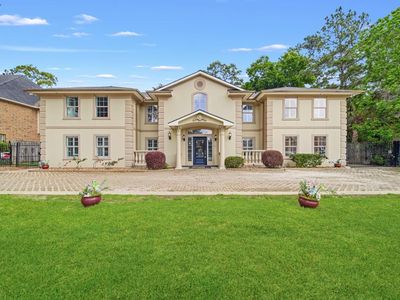 11730 Denise Dr