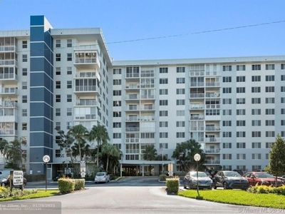 4200 Hillcrest Dr UNIT 910