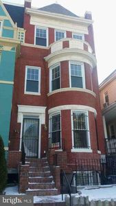 3517 10th St NW