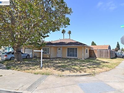 23019 Amador St
