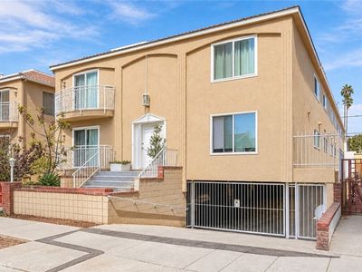 933 11th St APT 9