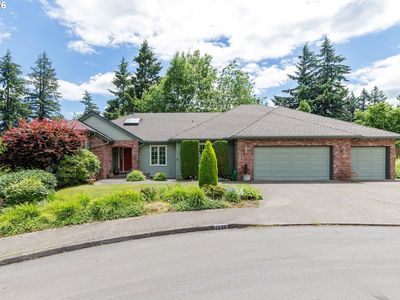 1326 Stonehaven Dr