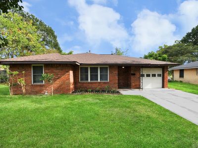 1907 Marguerite Ln