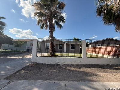 1981 Hoover St.