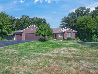 5398 Lakecrest Rd
