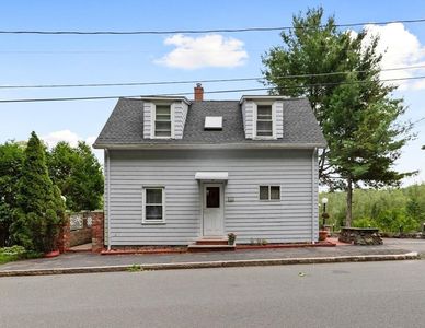 48 Valley St