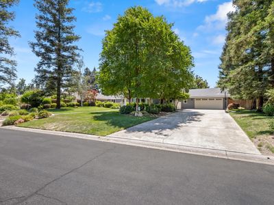 3213 W La Costa Ave