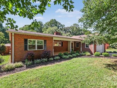 827 Ferndale Dr