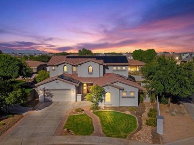 1122 E LODGEPOLE Drive