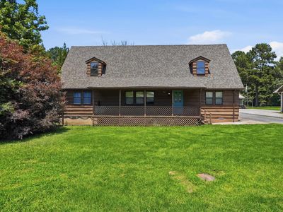 5906 Karen Dr