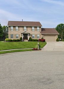 3803 Hickoryview Dr