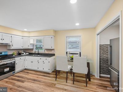 312 Elizabeth St