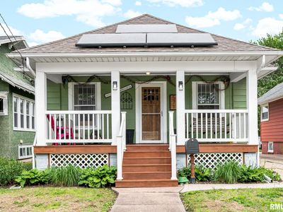 571 Irwin St