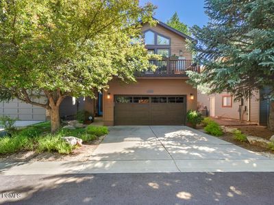 1490 W Meadow Loop Rd