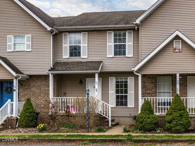 27 Orchard Ave