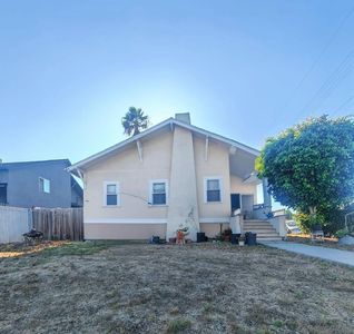 304 Milbrae St