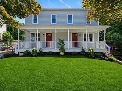28 Lawn St #28