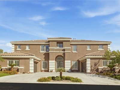 8052 Dark Hollow Pl
