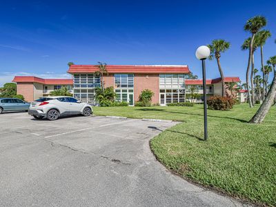 6 Vista Palm Lane #202