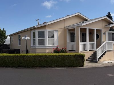 600 Colonial Park Drive