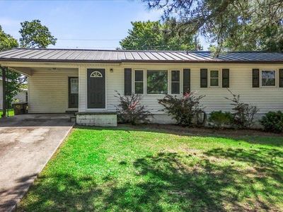 616 Alabama Ave SE