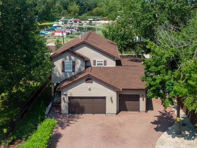 Property at 10 Matts Rd, Fox Lake, IL