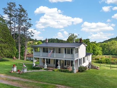 1078 Dickerson Rd