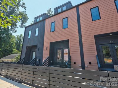 1312 Carolyn Dr