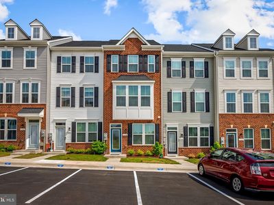 170 Woodgate Cir