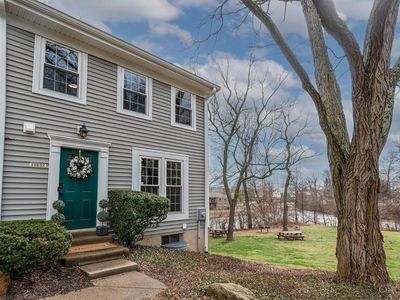 10802 Lakehurst Ct #114