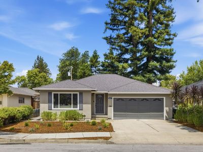 1740 Rosemary Ln