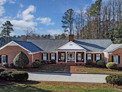 10 Country Club Dr