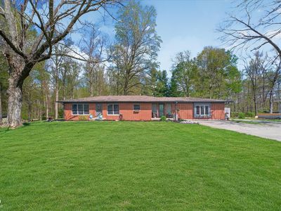 3955 S Smokey Row Rd