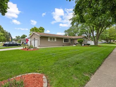 Property at 701 W Kane St, South Elgin, IL