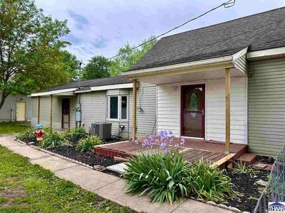 Property at 51 E Vine St, Rosedale, IN