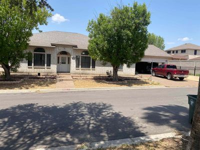 8909 Southern Oaks Loop