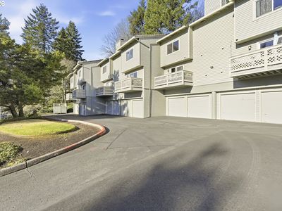 3433 McNary Pkwy #803