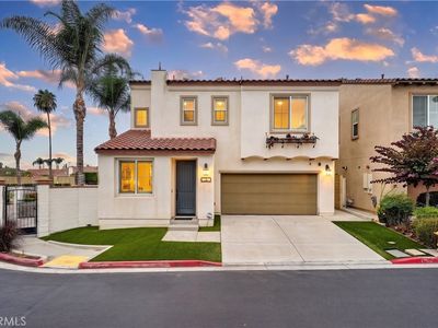1115 N Vecino Ln