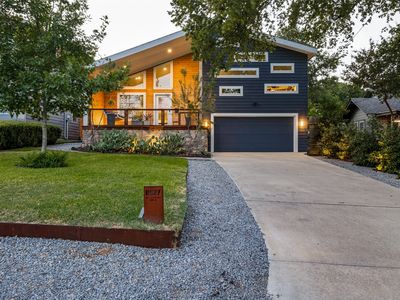8627 San Leandro Dr