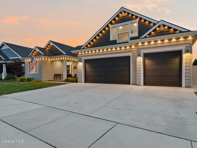 1141 E Percival Ln