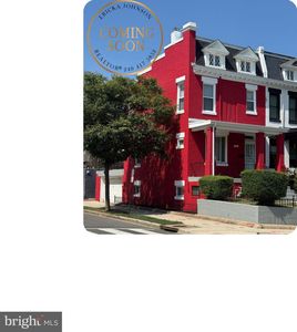 140 U St NE