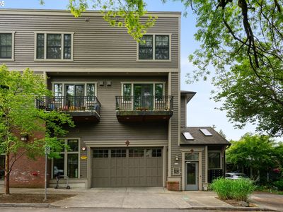 1540 SE Martins St APT B