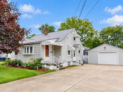 393 Vernon Rd