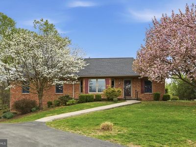 238 Comstock Dr