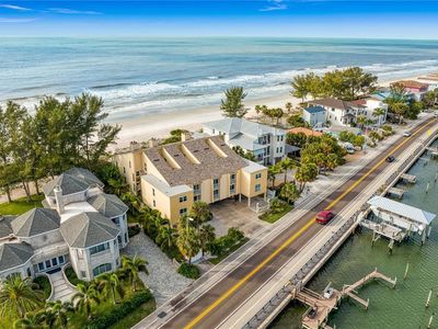 20204 Gulf Blvd APT 4