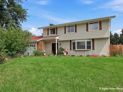 430 Shagbark Ln