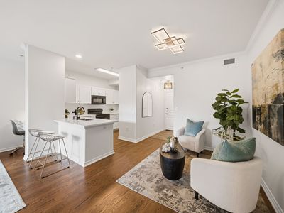 330 Las Colinas Blvd #130