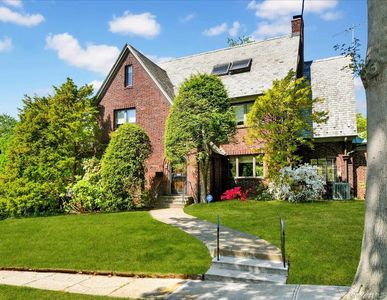 Property at 184 Commonwealth Avenue, Mount Vernon, NY